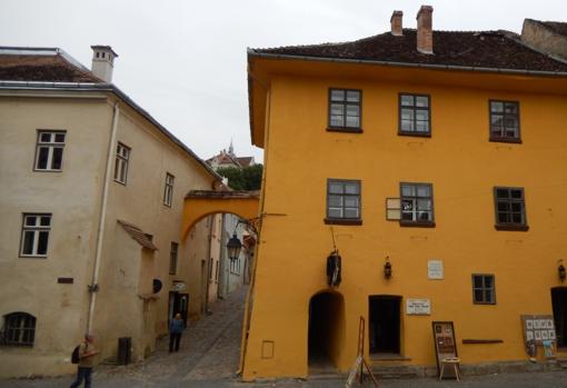 la casa de Vlad Tepes, la base del mito de Drácula