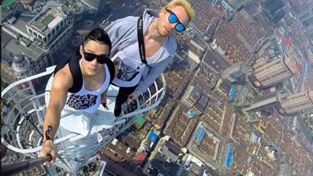 Los selfis viajeros más arriesgados del mundo subidos a Instagram