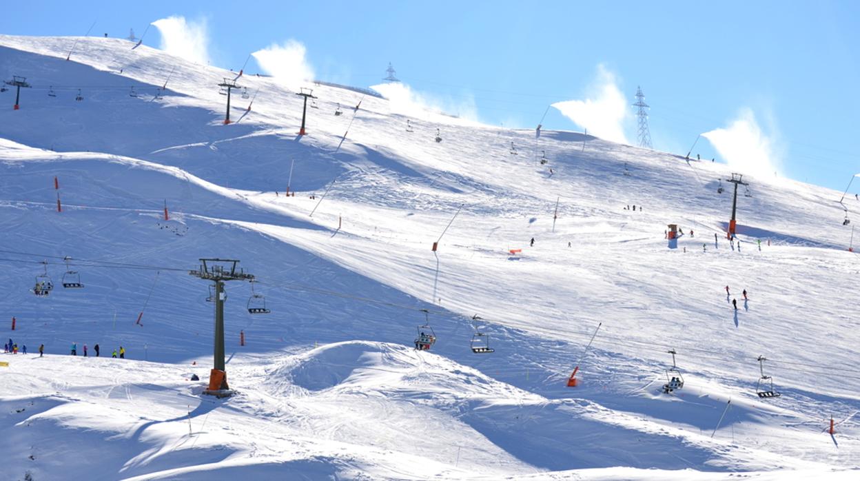 Las estaciones de esquí ofrecen 730 kilómetros de nieve este fin de semana