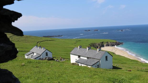 La isla irlandesa que ofrece el «trabajo soñado» de abril a octubre