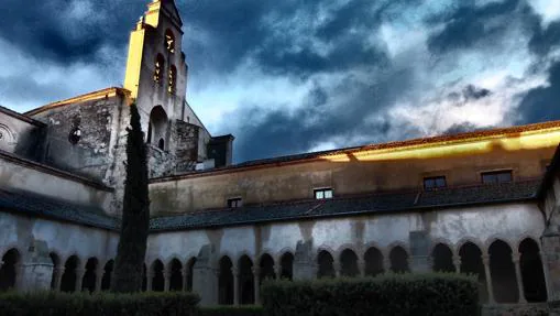 Claustro de la iglesia de Santa María la Real de Nieva, Segovia