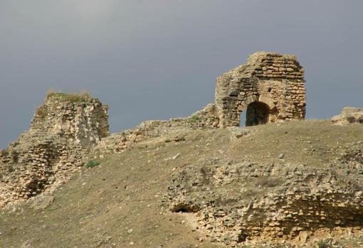 Castillo Dos Hermanas