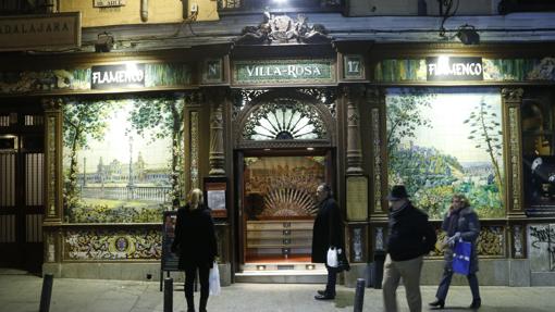 La entrada de Villa Rosa, en la plaza de Santa Ana