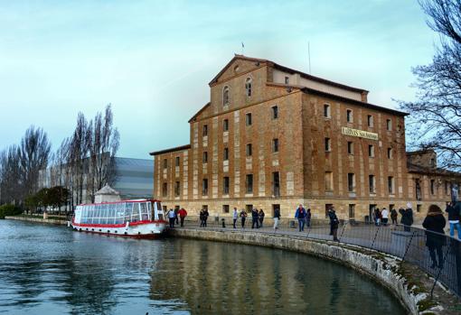 Fábrica de harinas en la dársena de Medina de Rioseco