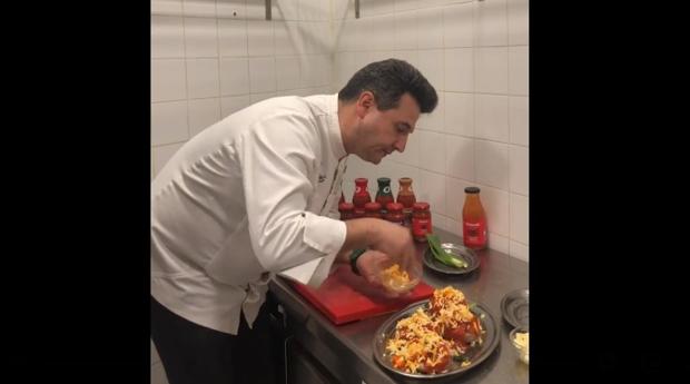 La receta de patata asada con sabor a feria de Iván Saéz