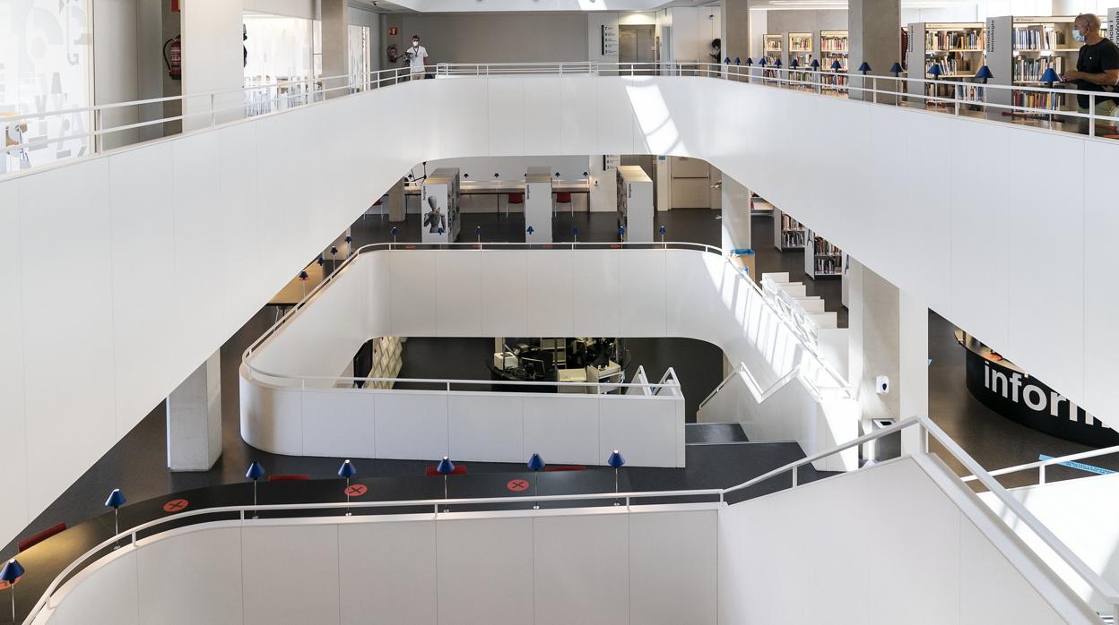 Biblioteca Esquerra de l'Eixample-Agustí Centelles