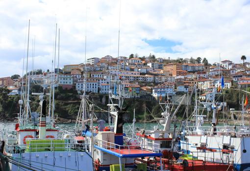 Las casas de Lastres «trepan» sobre un acantilado