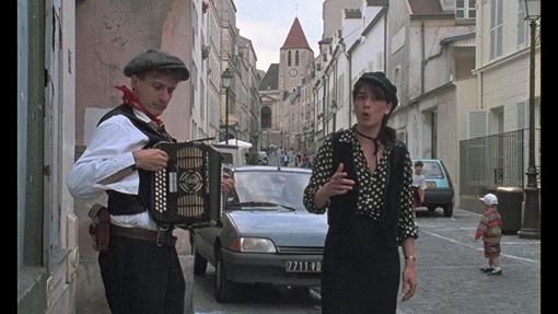 Un fotograma de «Les rendez-vous de Paris»