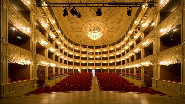 El teatro de ópera más antiguo de España no está ni en Madrid ni en Barcelona