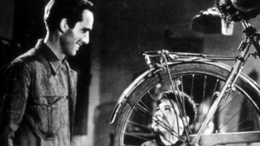 Fotograma de 'Ladrón de bicicletas'