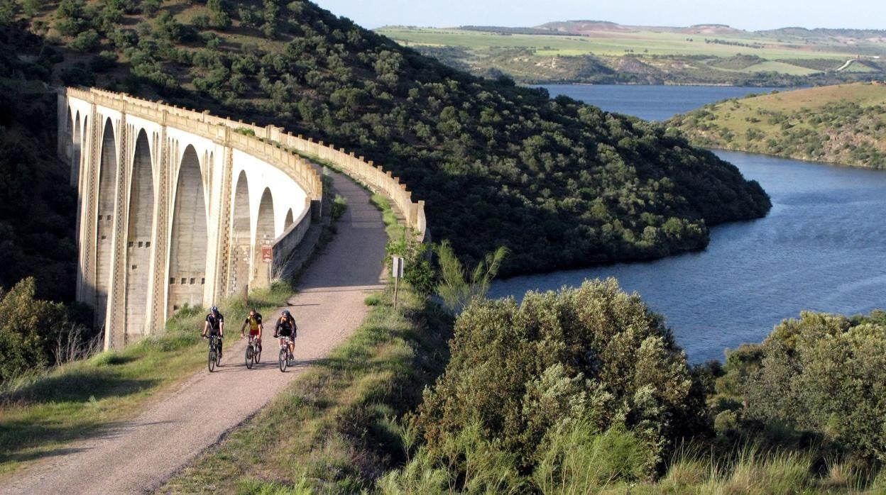 Uno de los viaductos de la ruta