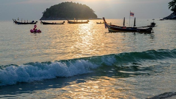 Phuket ya recibe turistas sin cuarentena: así está la isla y por qué «es un chollo»