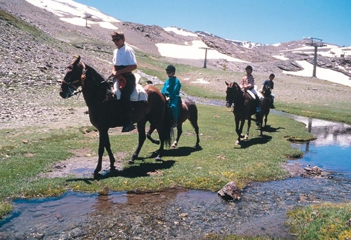 Opciones para un turismo activo en Sierra Nevada y las Alpujarras de Granada