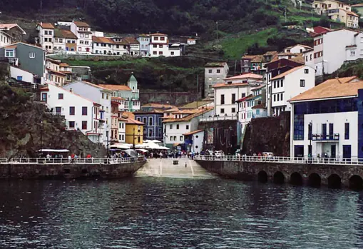 Imagen del puebl asturiano de Cudillero