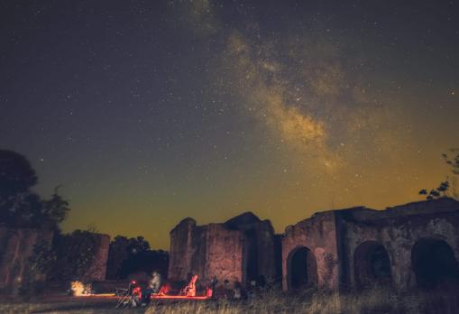 Observación de estrellas en El Pedroso.