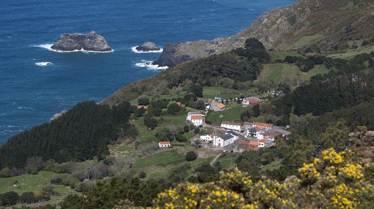 Acantilados de San Andrés de Teixido, al este de Cedeira (Galicia)