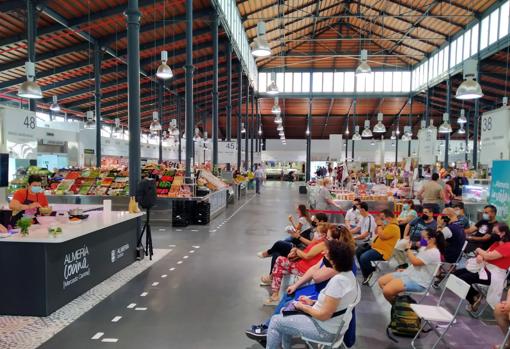 Imagen de una de las últimas jornadas gastronómicas en el mercado central de Almería.