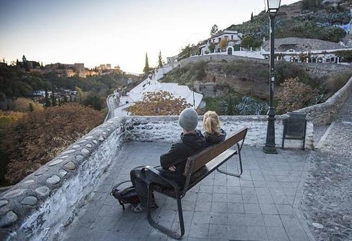 Mirador de la Vereda de En Medio en el barrio del Sacromonte