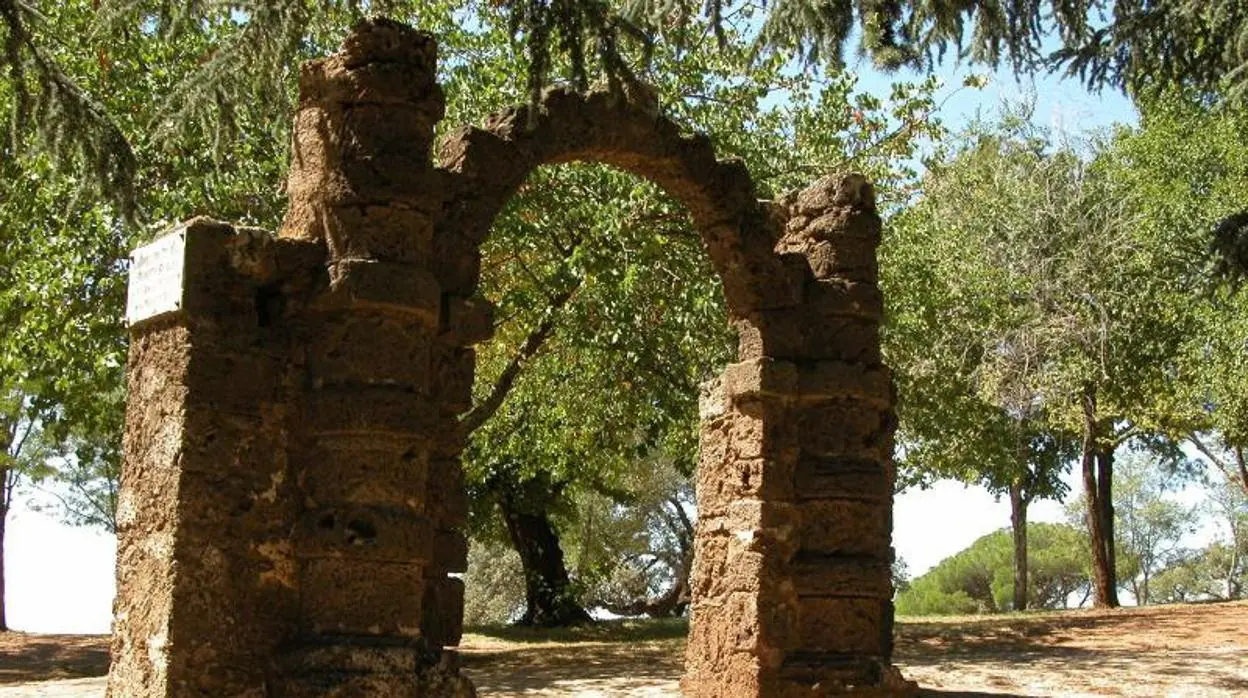 El Arco de los Novios es uno de los elementos más fotografiados de Alájar