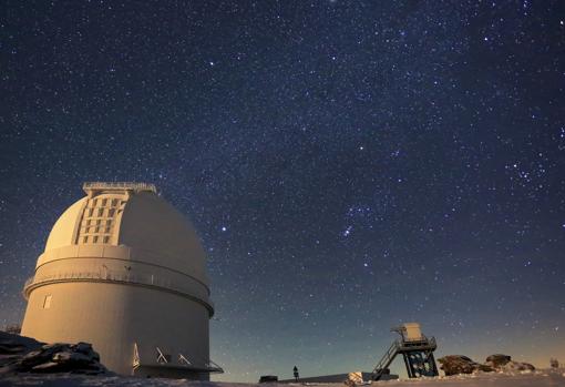 Vista noctura del Observatorio Astronómico Calar Alto