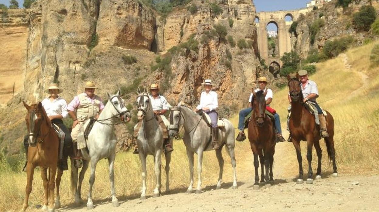 Rutas a caballo cerca de Sevilla para disfrutar de la naturaleza