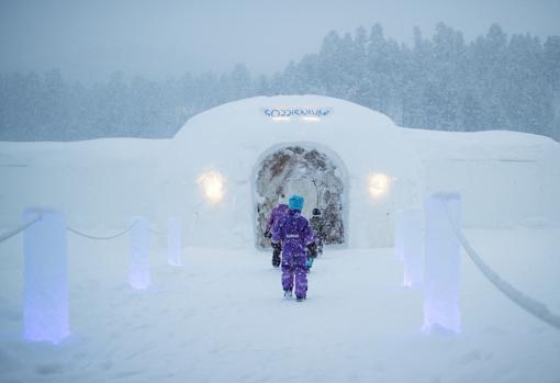 Entrada Sorrisniva Igloo Hotel