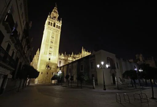 Imagen de la Giralda y la Catedral de Sevilla