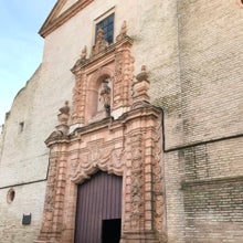 La portada de la iglesia de San José