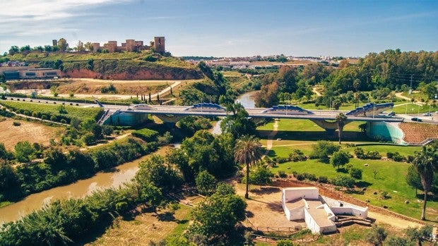 Alcalá de Guadaíra y la leyenda del puente del dragón