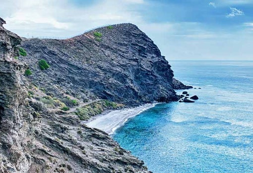 Vista aérea de playa La Joya