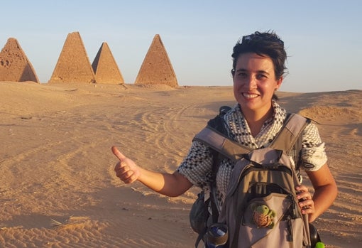 Laura Lazzarino visita Gebel Barkal, Sudán