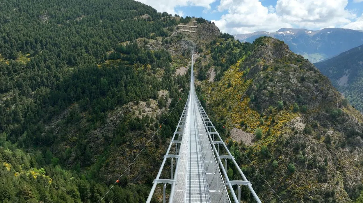 Nuevo puente tibetano de Canillo, en Andorra