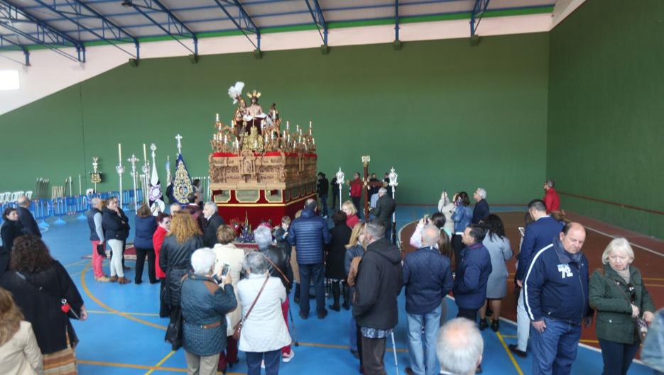 VÍDEO: Ambiente en la salida de Despojado de la iglesia de Salesianos