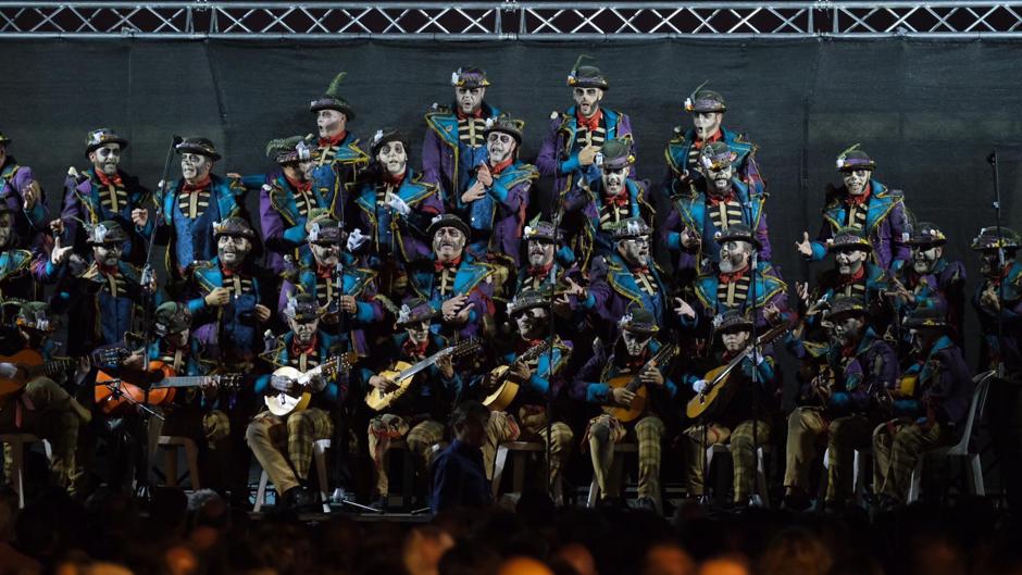 Así canta la presentación el coro 'Los del Patio' en el Baluarte de los Mártires